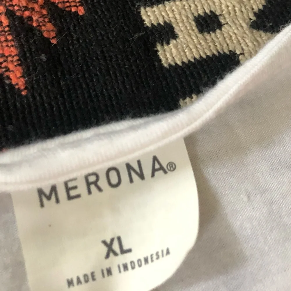 Merona Swimsuit Coverup, cute, just not my style - Picture 9 of 11